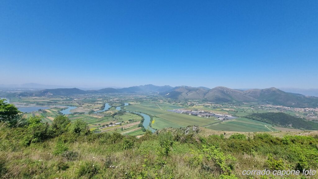 Panorama sulla valle del Volturno dal Monte Gagliola