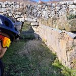 selfie_porta_megalitica_trebula_balliensis